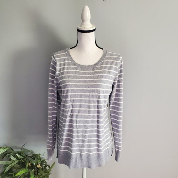 Old Navy Women's Striped Sweater Size L - Picture 1 of 6